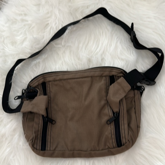 EAGLE CREEK EXPLORE HIP PACK - Picture 2 of 4